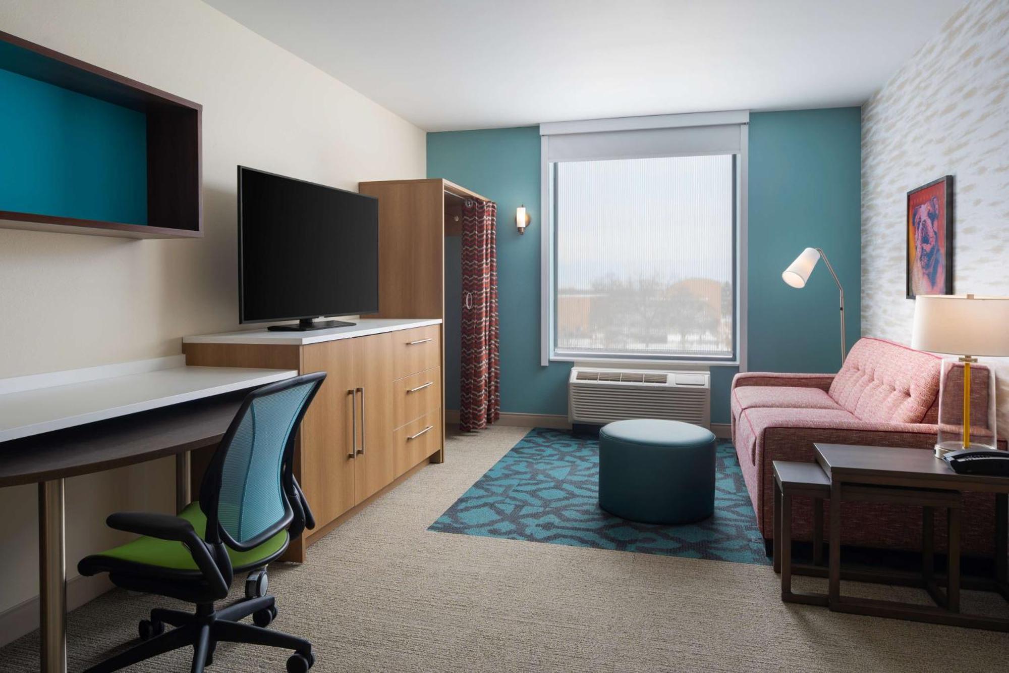 Home2 Suites By Hilton Des Moines At Drake University Exterior foto