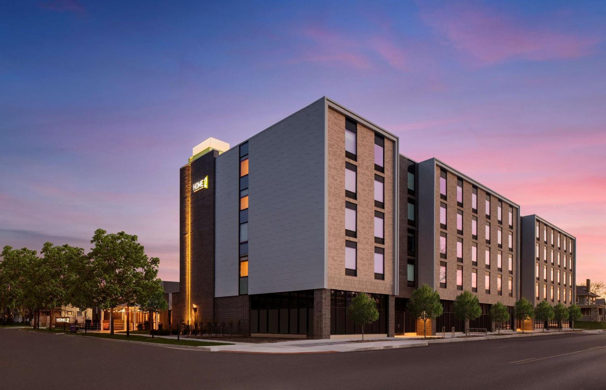 Home2 Suites By Hilton Des Moines At Drake University Exterior foto